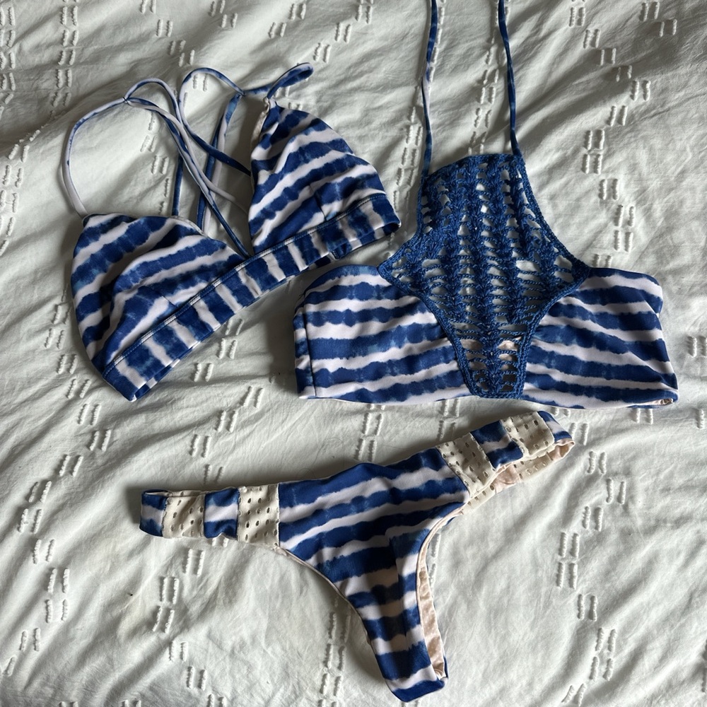4 piece acacia set. ALL MEDIUM